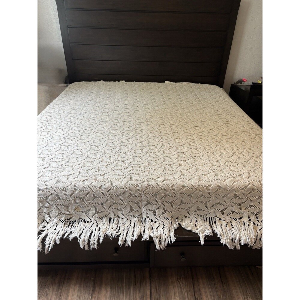 Vintage Handmade Crochet Ivory Queen Blanket With Fringe 89X102 + 5”(fringe)